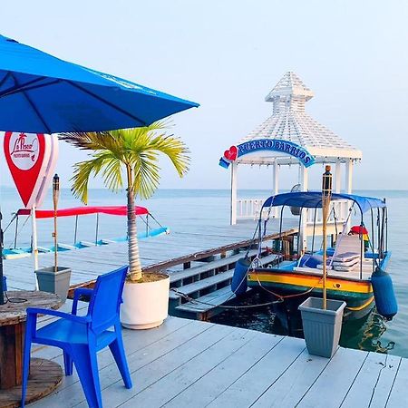 Restaurante Y Hotel “La Pesca” Puerto Barrios Exterior photo